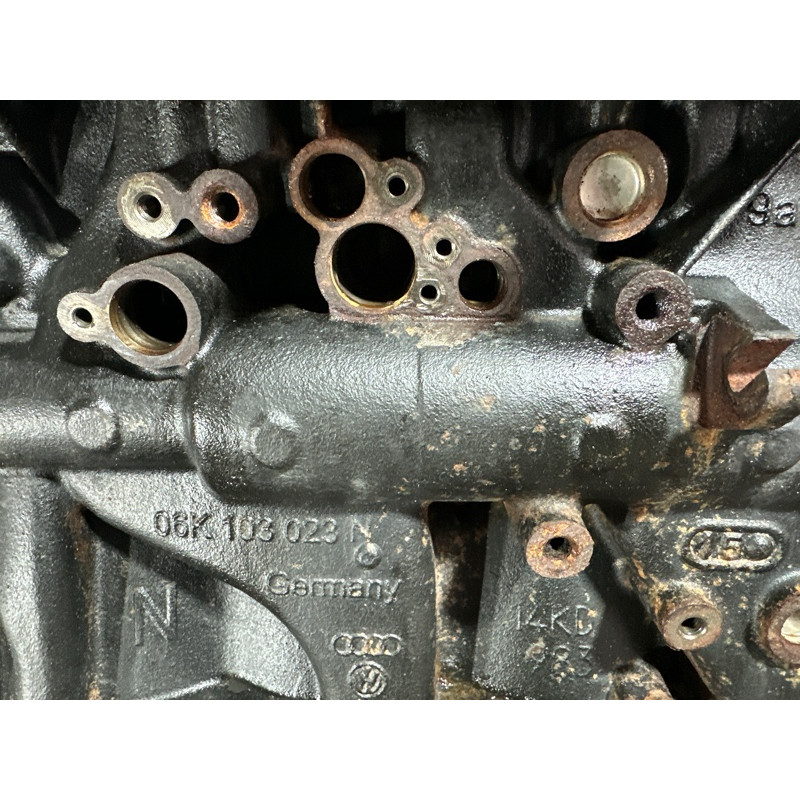 Двигатель (двигатель и элементы) AUDI A3 8V 2016 1.8 CNSB 06K100035F