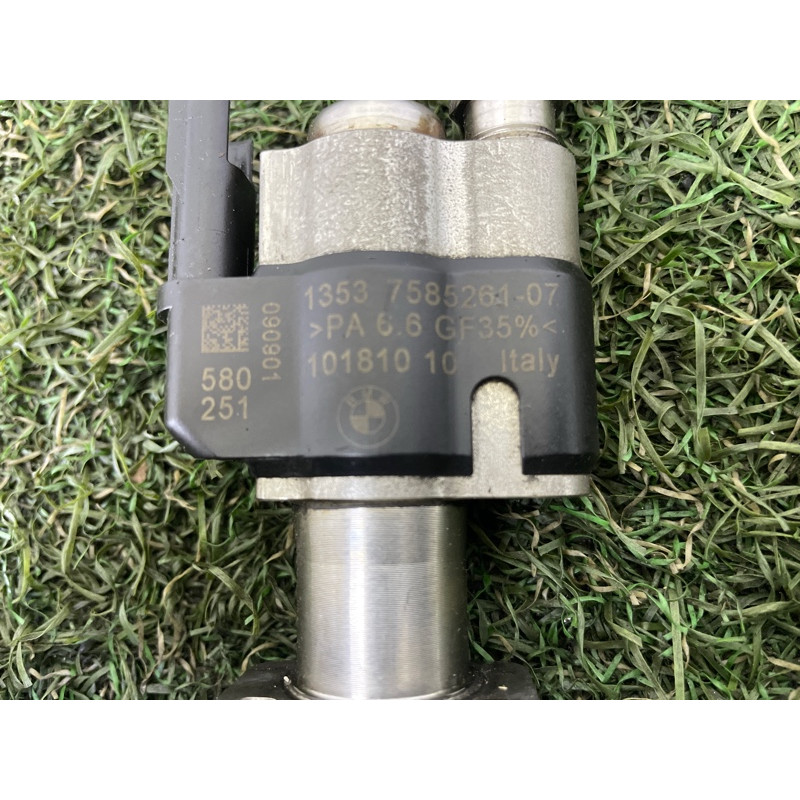 Форсунка топливная (топливная система) BMW 3-series E90 2010 3.0 N54 13538616079