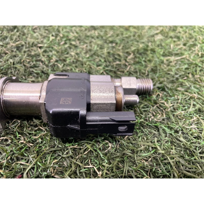 Форсунка топливная (топливная система) BMW 3-series E90 2010 3.0 N54 13538616079