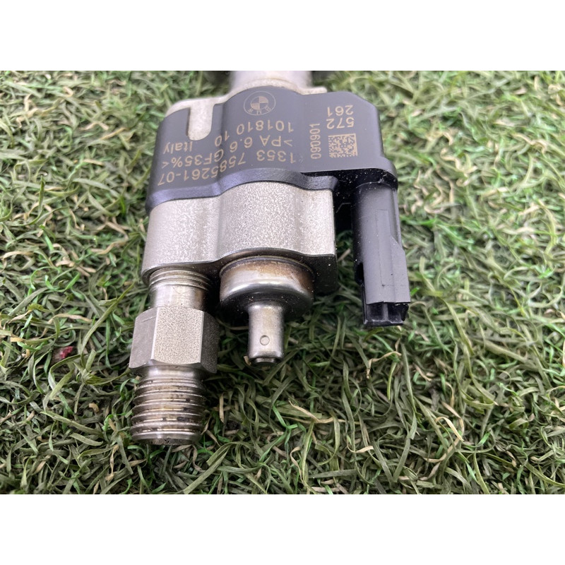 Форсунка топливная (топливная система) BMW 3-series E90 2010 3.0 N54 13538616079