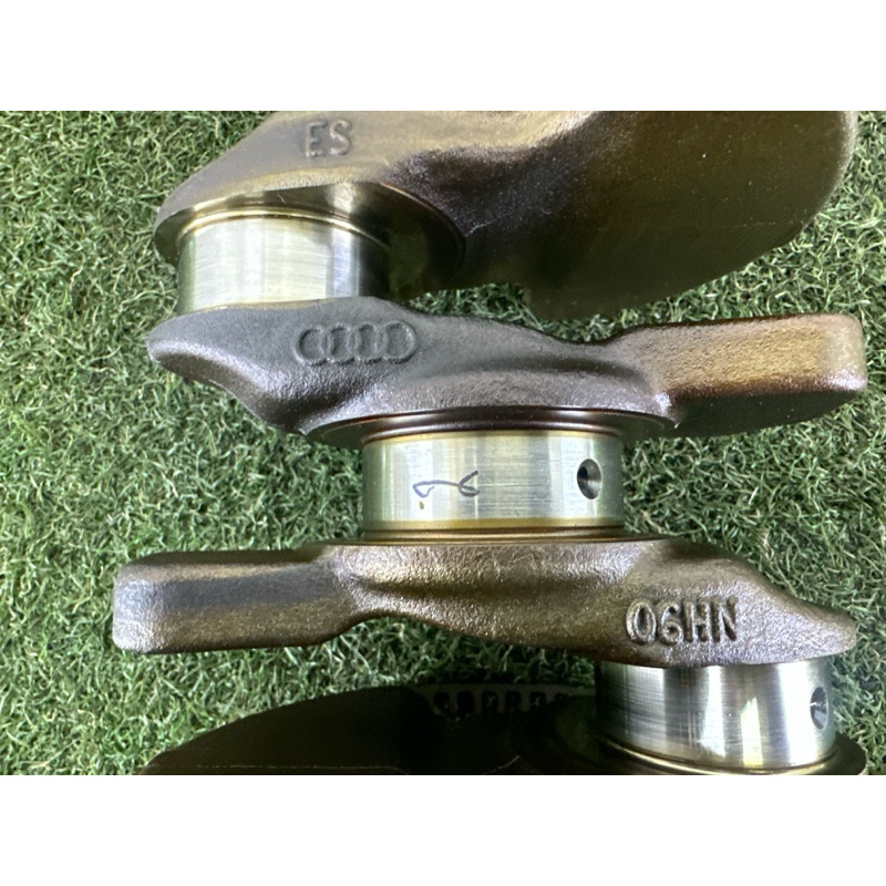 Коленвал (двигатель и элементы) AUDI A4 B8 2010 2.0 CAEB 06H105021M