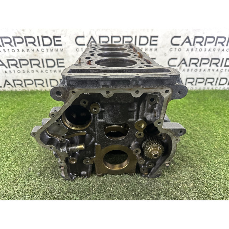 Блок цилиндров (двигатель и элементы) AUDI A4 B8 2010 2.0 CAEB 06H103011AP