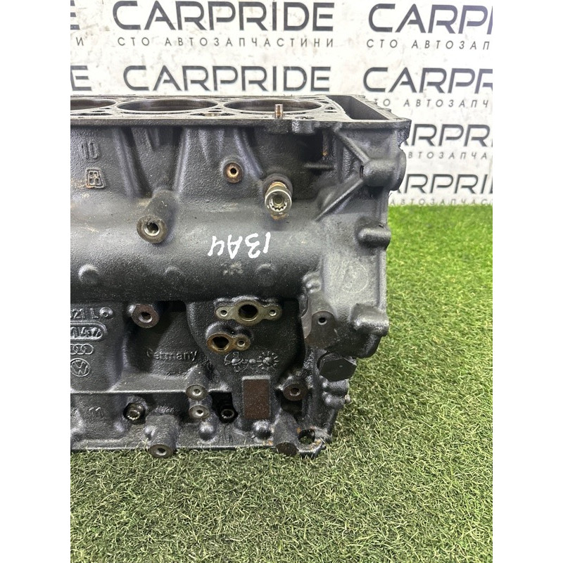 Блок цилиндров (двигатель и элементы) AUDI A4 B8 2010 2.0 CAEB 06H103011AP
