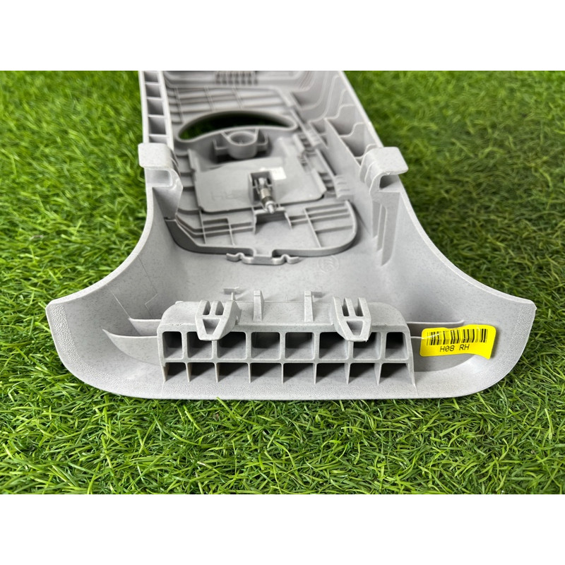 Обшивка стойки центральная (салон) Hyundai Ioniq AE 2018 1.6 Hybrid 85840G2100TTX