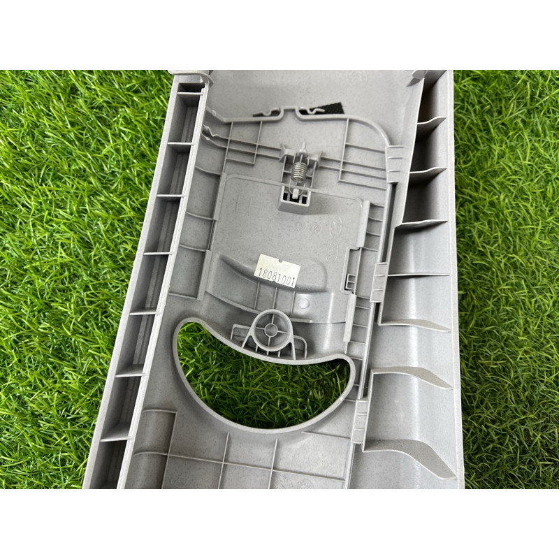 Обшивка стойки центральная (салон) Hyundai Ioniq AE 2018 1.6 Hybrid 85830G2100TTX