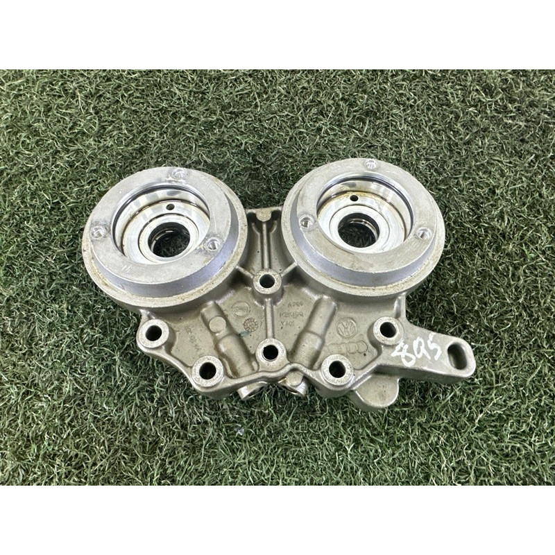 Опорный кронштейн распредвала (двигатель и элементы) AUDI Q5 FY 2018 2.0 DAYB 06K103144D