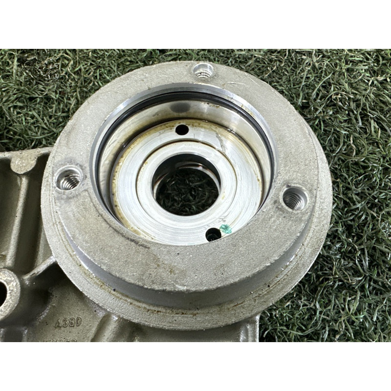 Опорный кронштейн распредвала (двигатель и элементы) AUDI Q5 FY 2018 2.0 DAYB 06K103144D