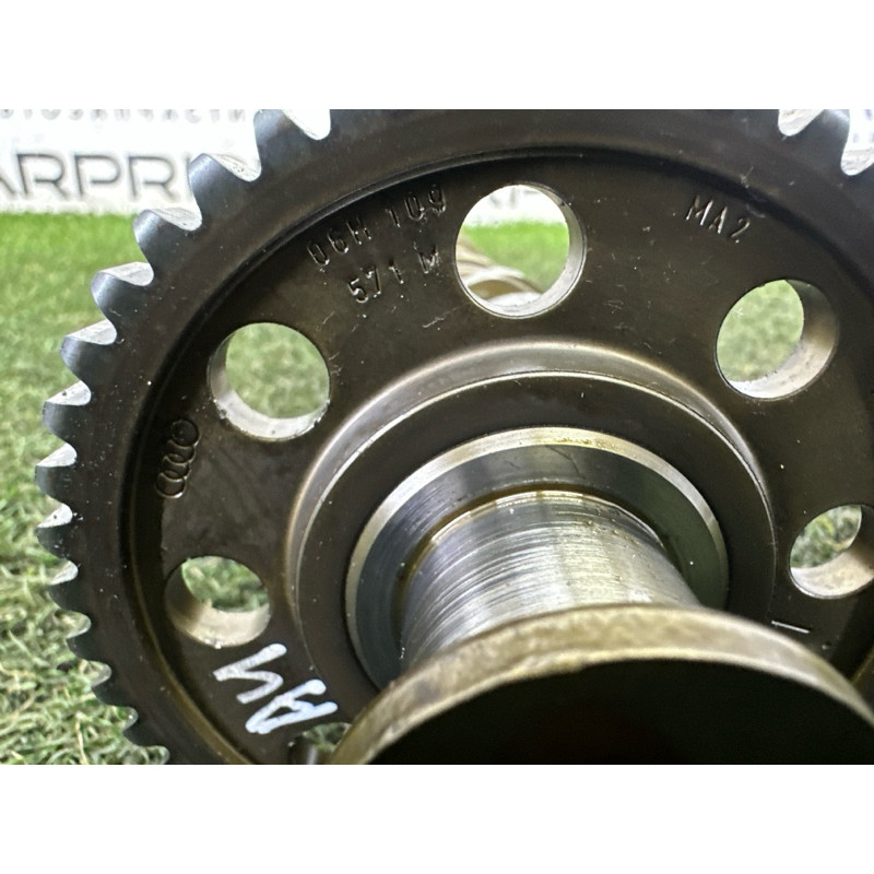 Розподільний вал випускний (двигун та елементи) AUDI A4 B8 2010 2.0 CAEB 06H109022BD