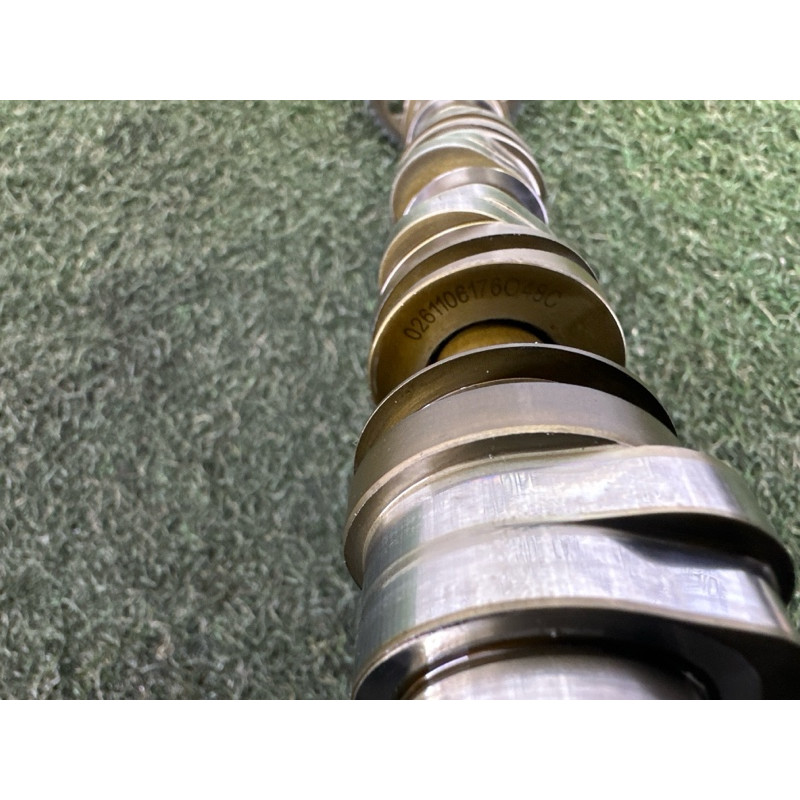 Розподільний вал випускний (двигун та елементи) AUDI A4 B8 2010 2.0 CAEB 06H109022BD