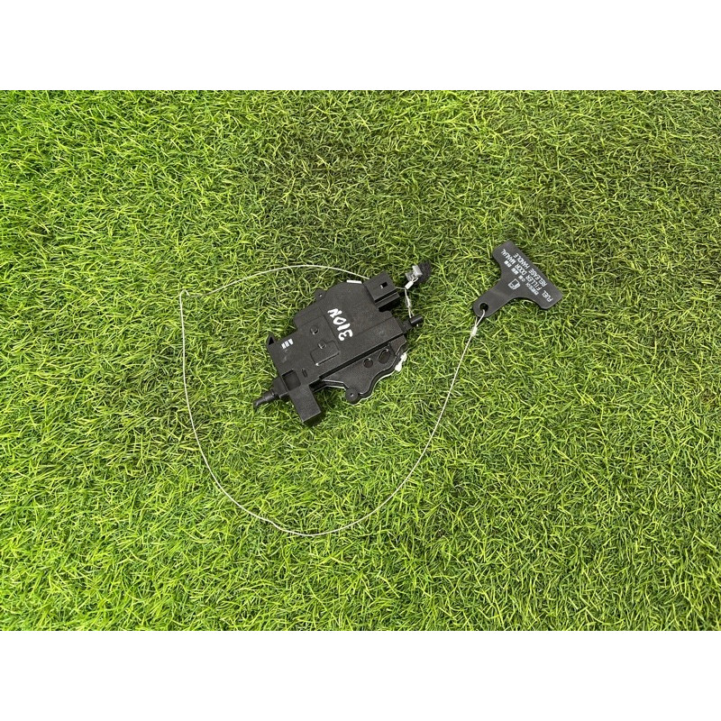 Привод лючка топливного бака (электрика) Hyundai Ioniq AE 2018 1.6 Hybrid 81590G7000