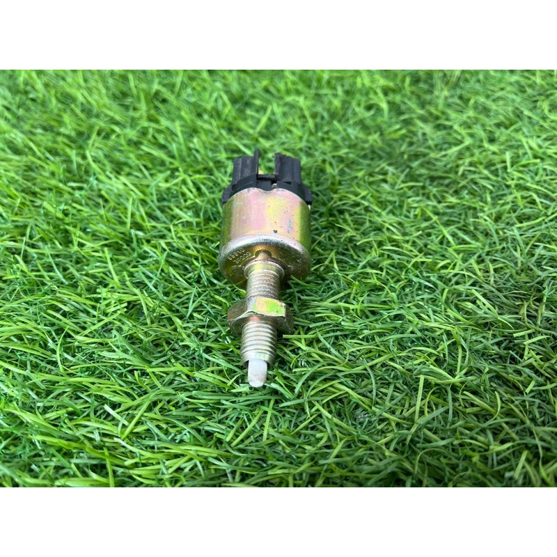 Кінцевик педалі гальма (електрика / датчики) KIA Sorento BL 2005 2.5 CRDI 938103E000