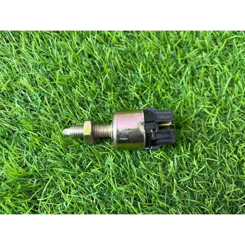 Кінцевик педалі гальма (електрика / датчики) KIA Sorento BL 2005 2.5 CRDI 938103E000