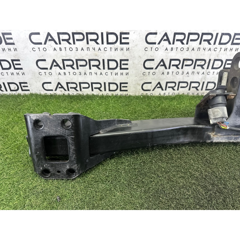 Фаркоп (кузов и элементы) Volkswagen Touareg NF 2012 3.0 Hybrid CGFA 7P0803881D