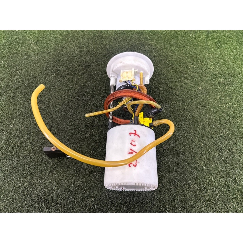 Топливный насос (топливная система) AUDI Q5 8R 2010 3.2 CALB 8R0919051N001