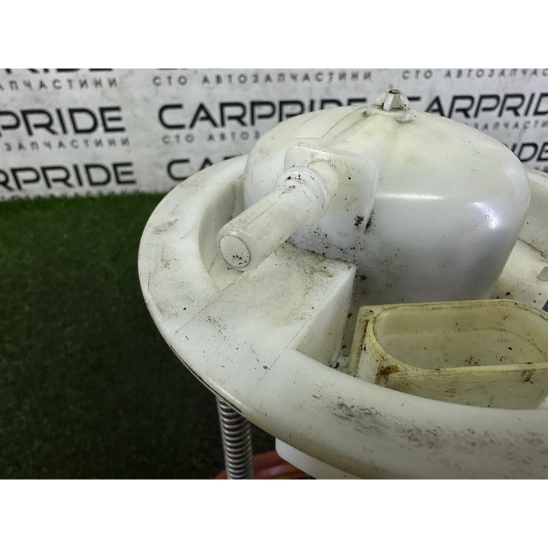 Топливный насос (топливная система) AUDI Q5 8R 2010 3.2 CALB 8R0919051N001