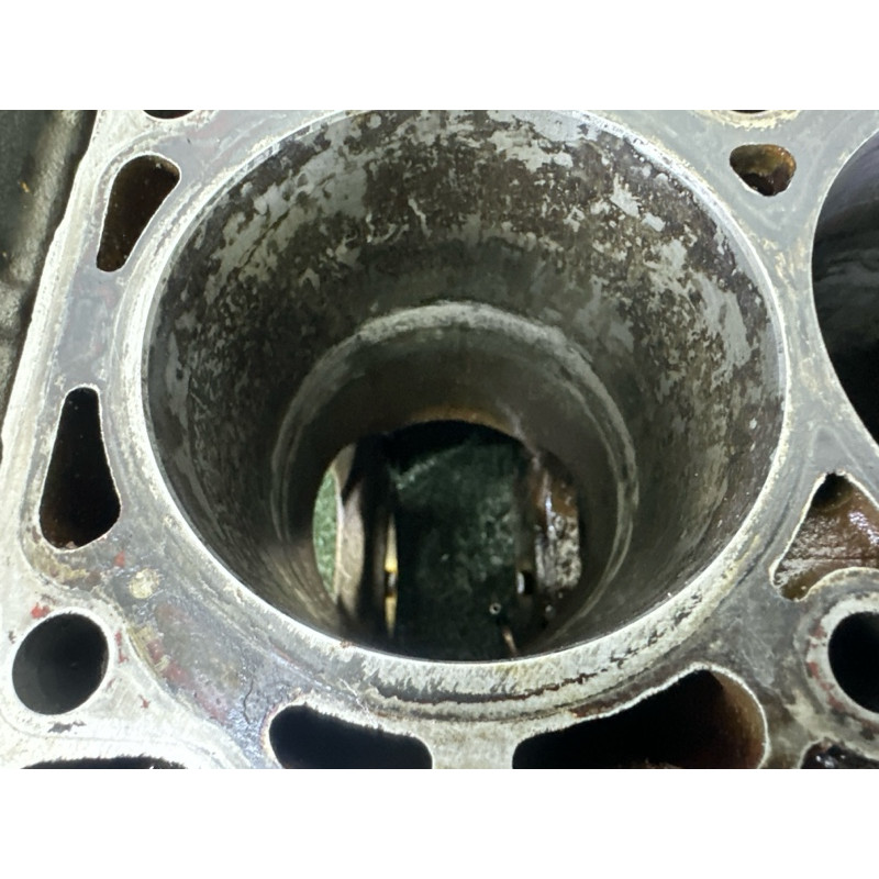 Блок цилиндров (двигатель и элементы) AUDI Q5 FY 2018 2.0 DAYB 06L100033C