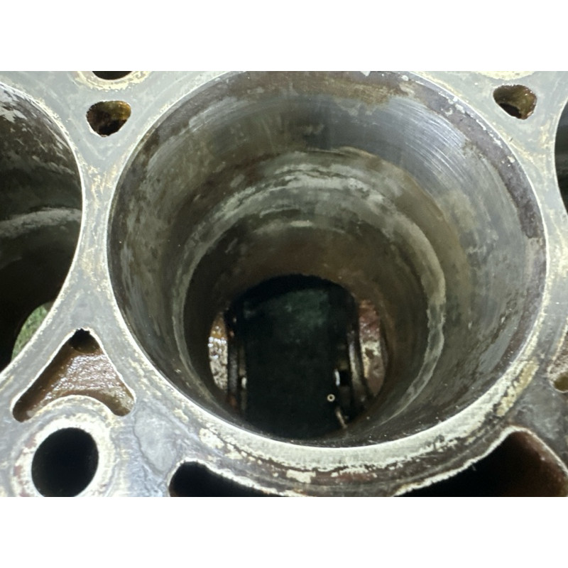 Блок цилиндров (двигатель и элементы) AUDI Q5 FY 2018 2.0 DAYB 06L100033C