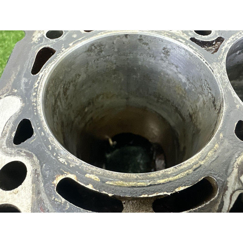 Блок цилиндров (двигатель и элементы) AUDI Q5 FY 2018 2.0 DAYB 06L100033C