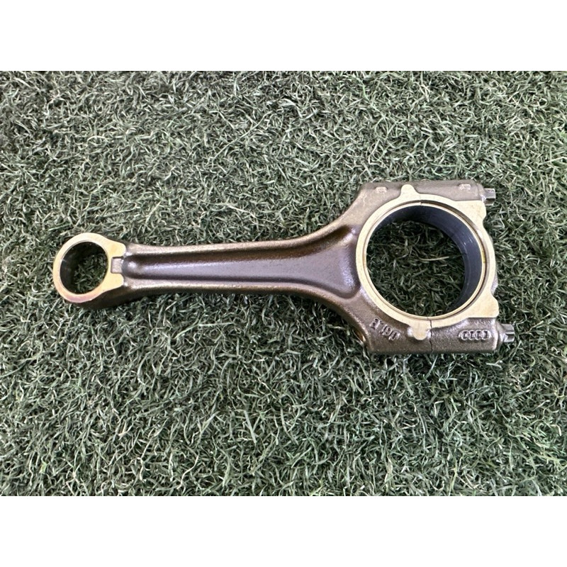 Шатун (двигатель и элементы) AUDI A4 B8 2010 2.0 CAEB 06J198401B