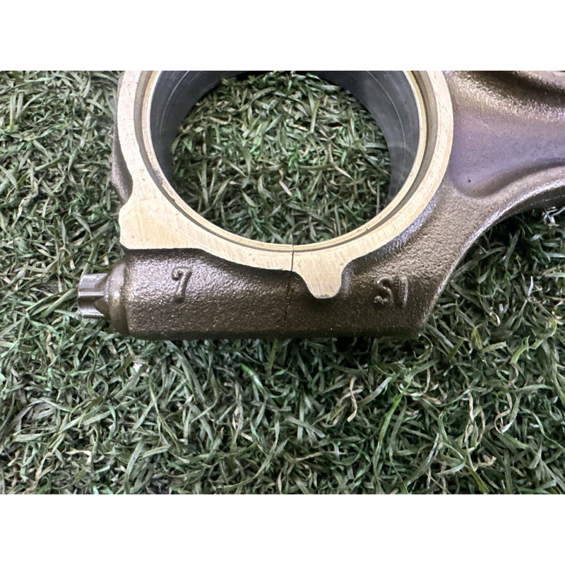 Шатун (двигатель и элементы) AUDI A4 B8 2010 2.0 CAEB 06J198401B