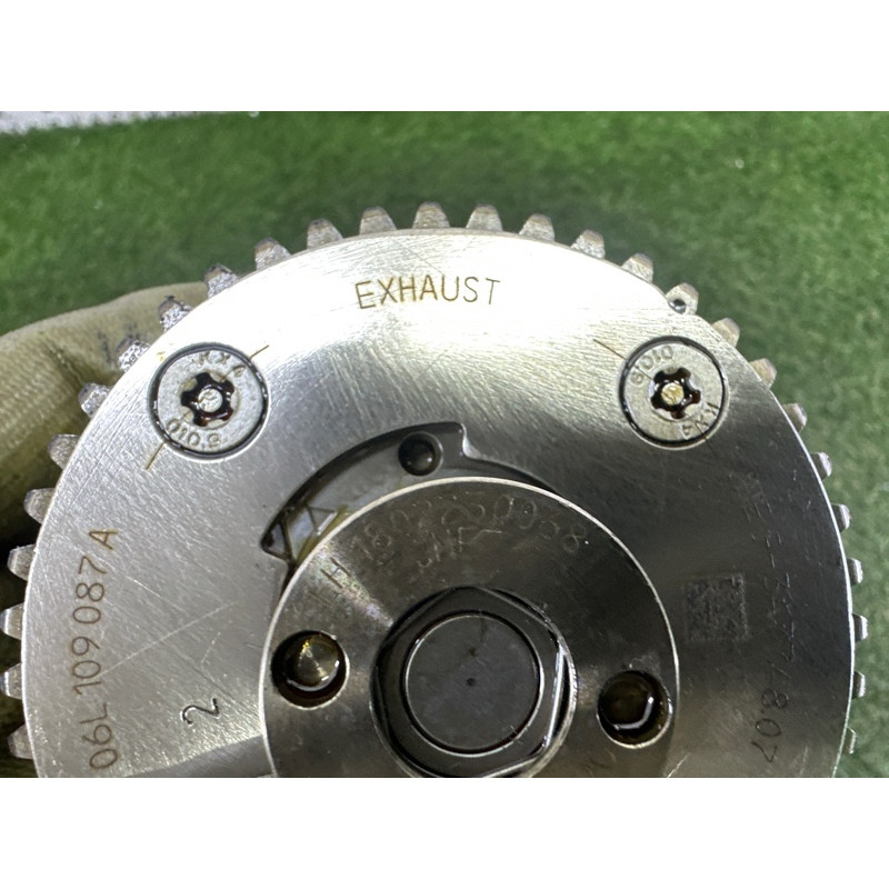 Распредвал выпускной (двигатель и элементы) AUDI A4 B9 2018 2.0 DBPA 06L109022AD