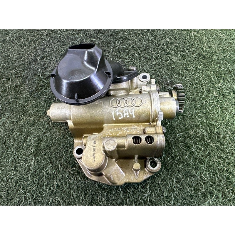 Масляний насос (двигун та елементи) AUDI A4 B8 2010 2.0 CAEB 06H115105AM