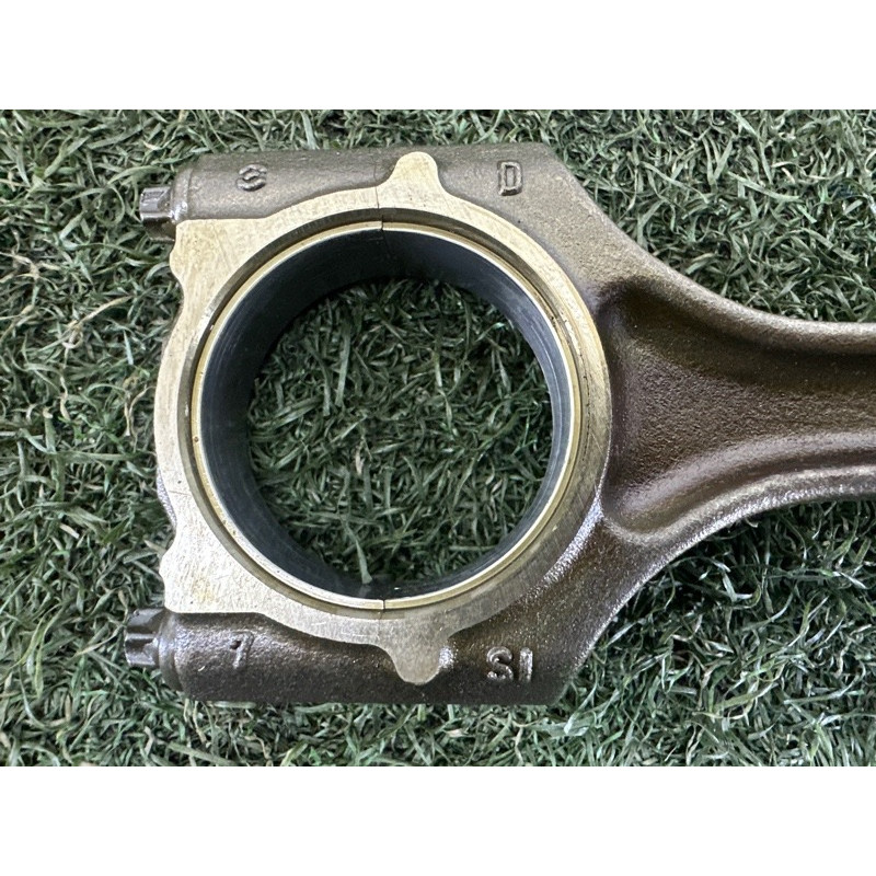 Поршень з шатуном (двигун та елементи) AUDI A4 B8 2010 2.0 CAEB 06J198401B