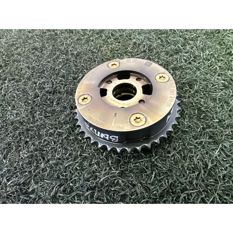 Регулятор фаз газораспределения (двигатель и элементы) BMW X1 E84 2014 2.0 11367583819