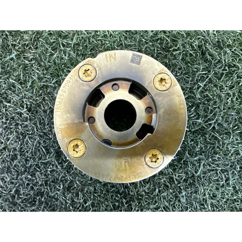 Регулятор фаз газораспределения (двигатель и элементы) BMW X1 E84 2014 2.0 11367583818