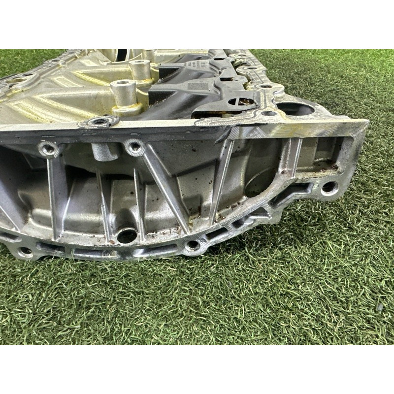 Полуподдон масляный (двигатель и элементы) AUDI A4 B9 2018 2.0 DBPA 06L103603AT