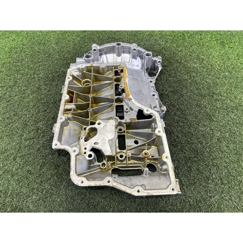 Полуподдон масляный (двигатель и элементы) AUDI A4 B9 2018 2.0 DBPA 06L103603AT