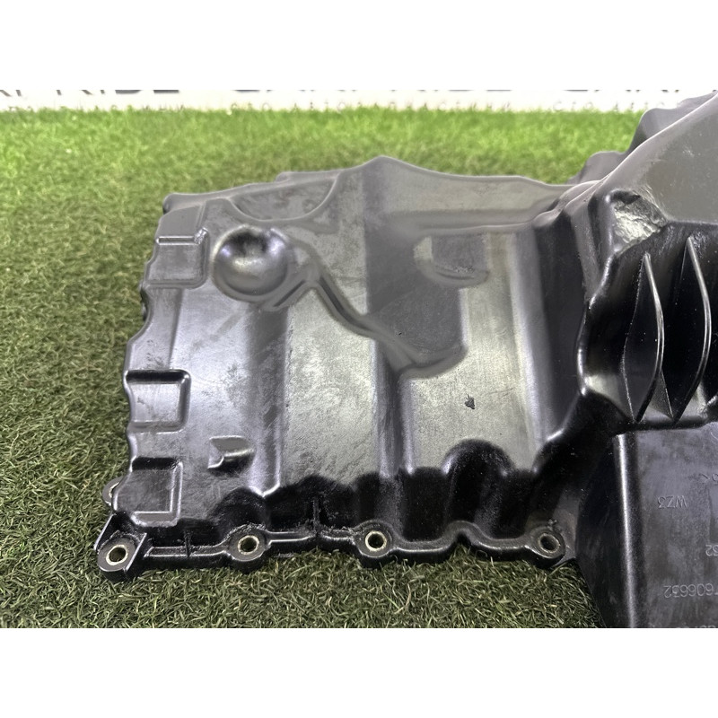 Поддон двигателя (двигатель и элементы) BMW X1 E84 2014 2.0 11137618512