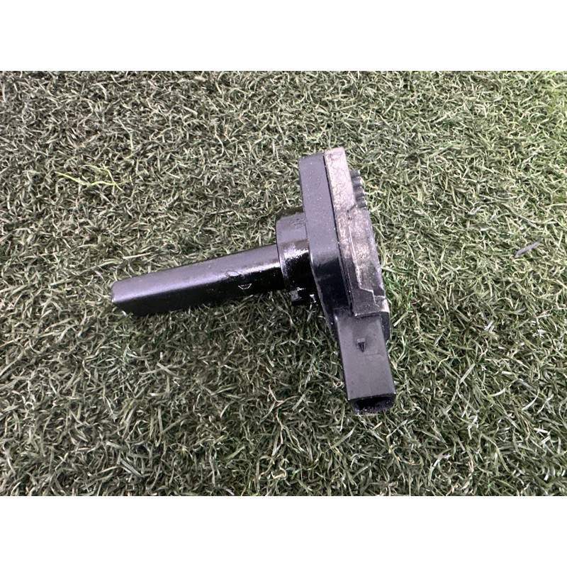 Датчик уровня масла (электрика двигателя) BMW X1 E84 2014 2.0 12617501786