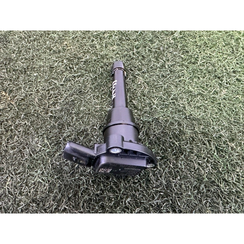 Датчик уровня масла (електрика двигуна) AUDI A4 B9 2018 2.0 DBPA 06L907660