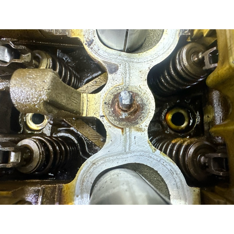 Головка блоку циліндрів (двигун та елементи) BMW X3 F25 2012 3.0 11127591617