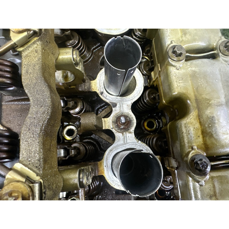 Головка блоку циліндрів (двигун та елементи) BMW X3 F25 2012 3.0 11127591617