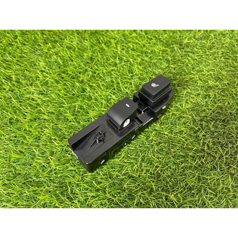 Кнопка стеклоподъемника (электрика / кнопки) Hyundai Ioniq AE 2018 1.6 Hybrid 93580G20004X