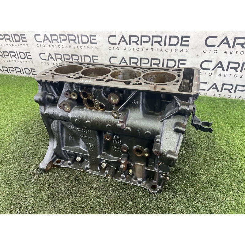 Блок цилиндров (двигатель и элементы) AUDI A4 B9 2018 2.0 DBPA 06L100033D