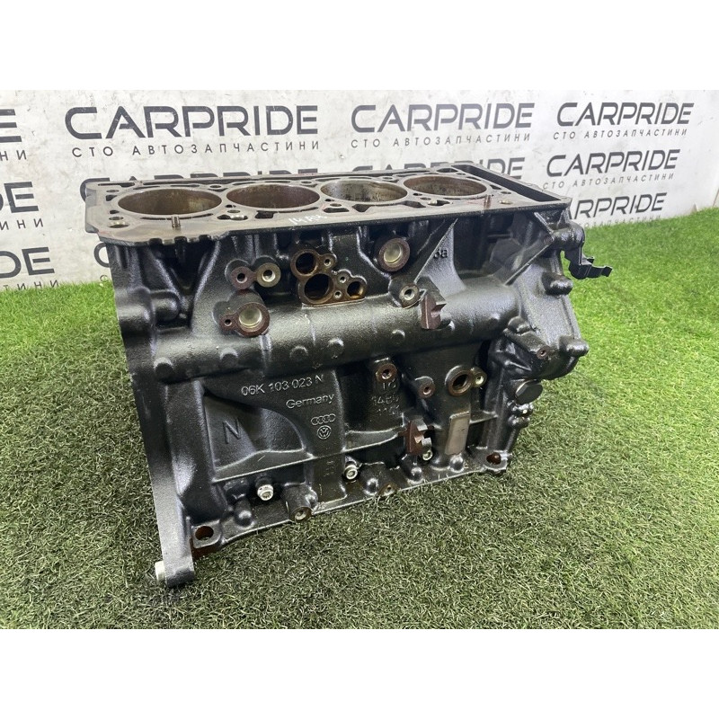 Блок цилиндров (двигатель и элементы) AUDI A4 B9 2018 2.0 DBPA 06L100033D