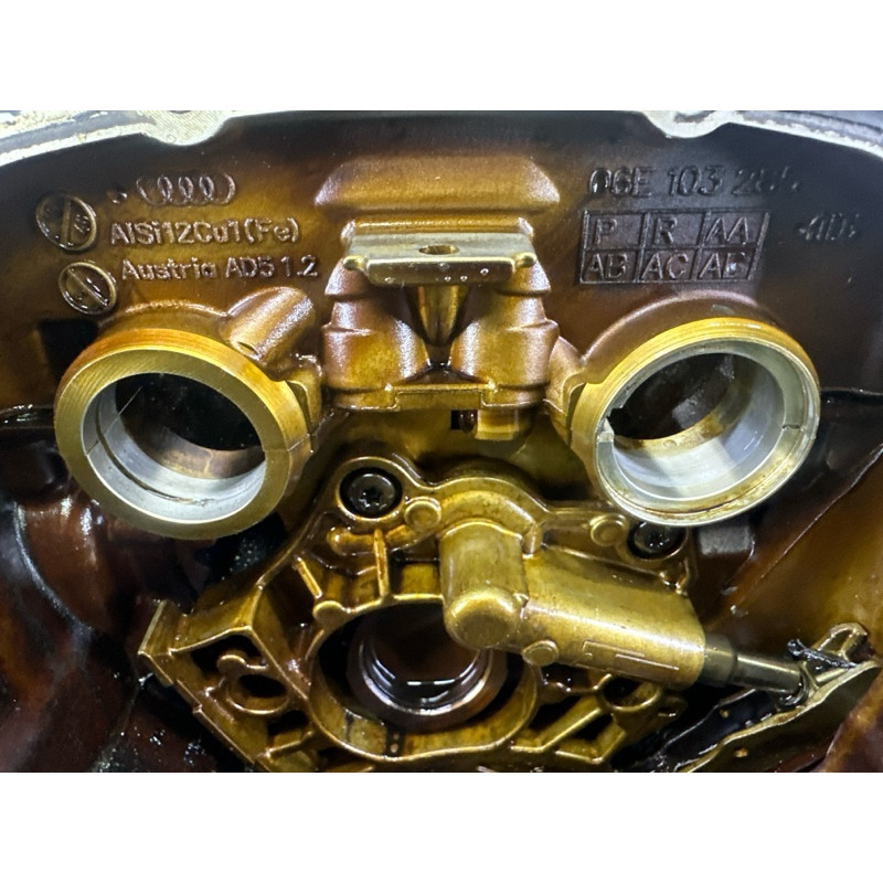 Головка блока цилиндров (двигатель и элементы) AUDI Q7 4L 2011 3.0 TFSi 06E103065D