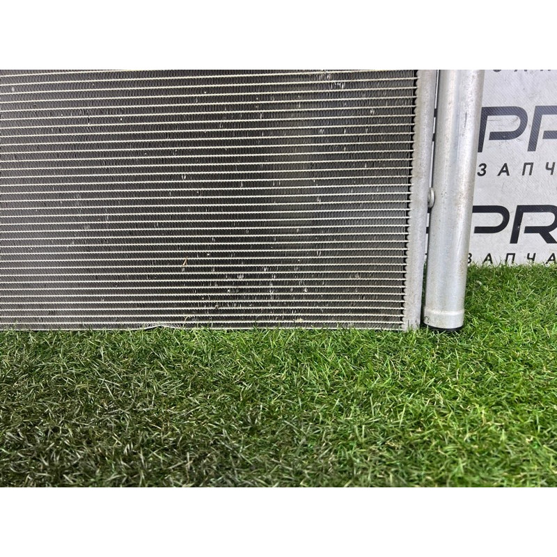 Радиатор кондиционера (отопление и кондиционирование) Volkswagen Touareg NF 2012 3.6 7P0820411A