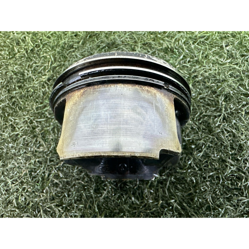 Поршень (двигатель и элементы) AUDI Q7 4L 2011 3.0 TFSi 06E107066DM