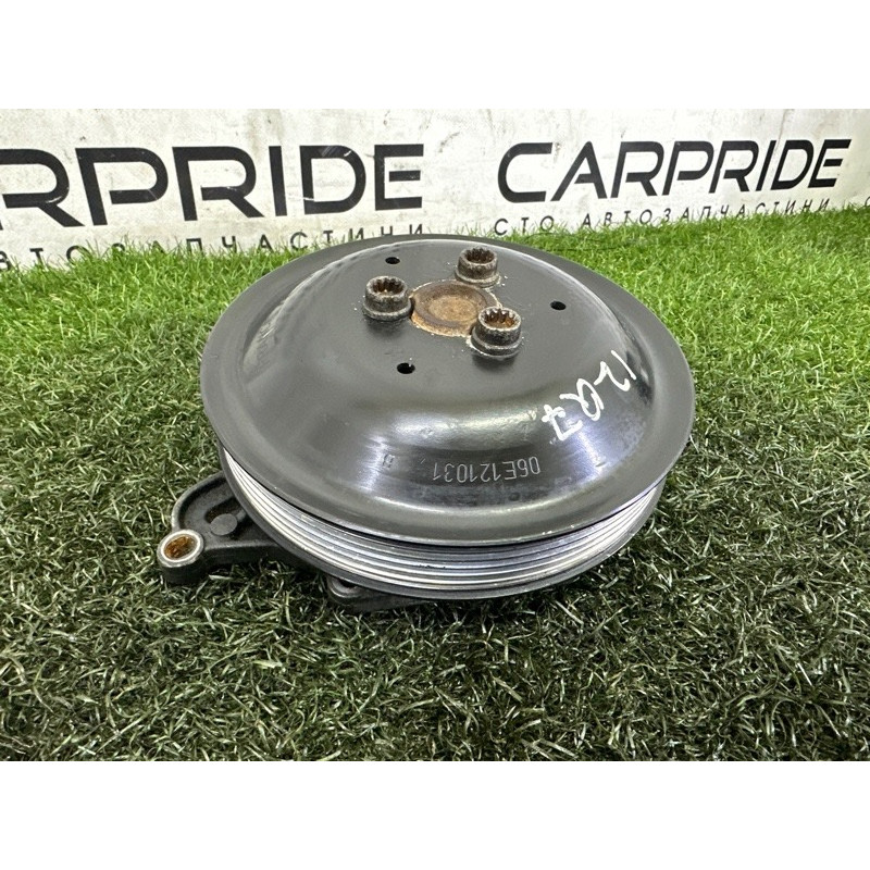 Помпа (система охлаждения) AUDI Q7 4L 2011 3.0 TFSi 06E121018A