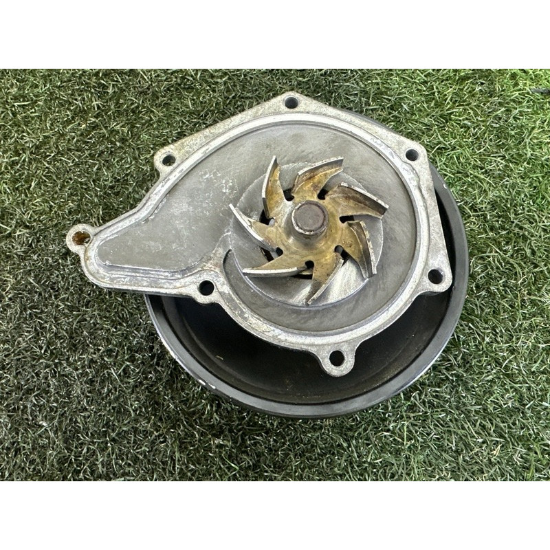 Помпа (система охлаждения) AUDI Q7 4L 2011 3.0 TFSi 06E121018A