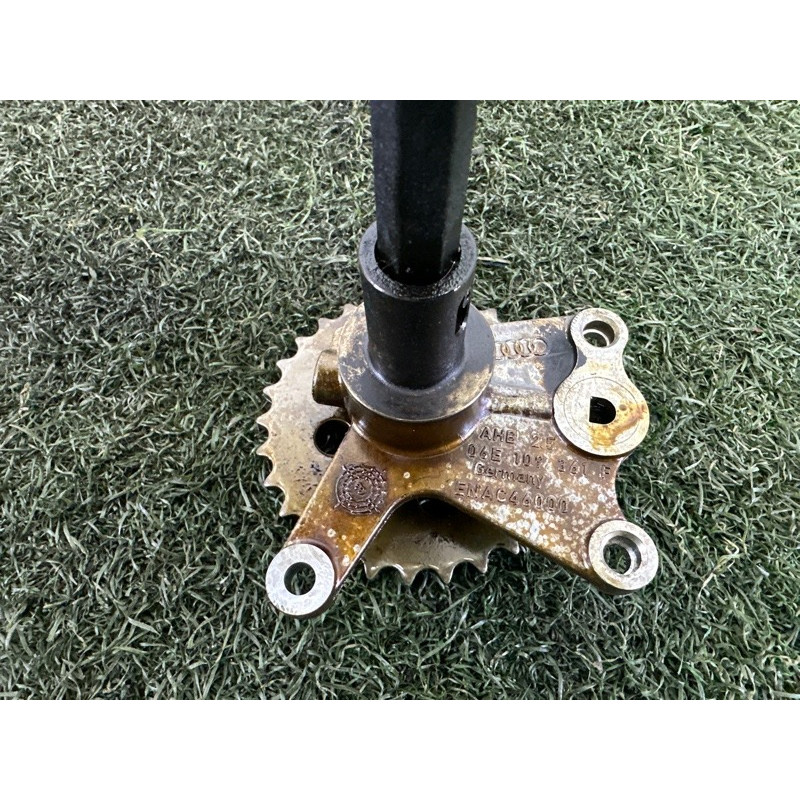 Первинний вал масляного насоса (двигун та елементи) AUDI Q7 4L 2011 3.0 TFSi 06E109339Q