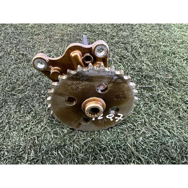 Первинний вал масляного насоса (двигун та елементи) AUDI Q7 4L 2011 3.0 TFSi 06E109339Q