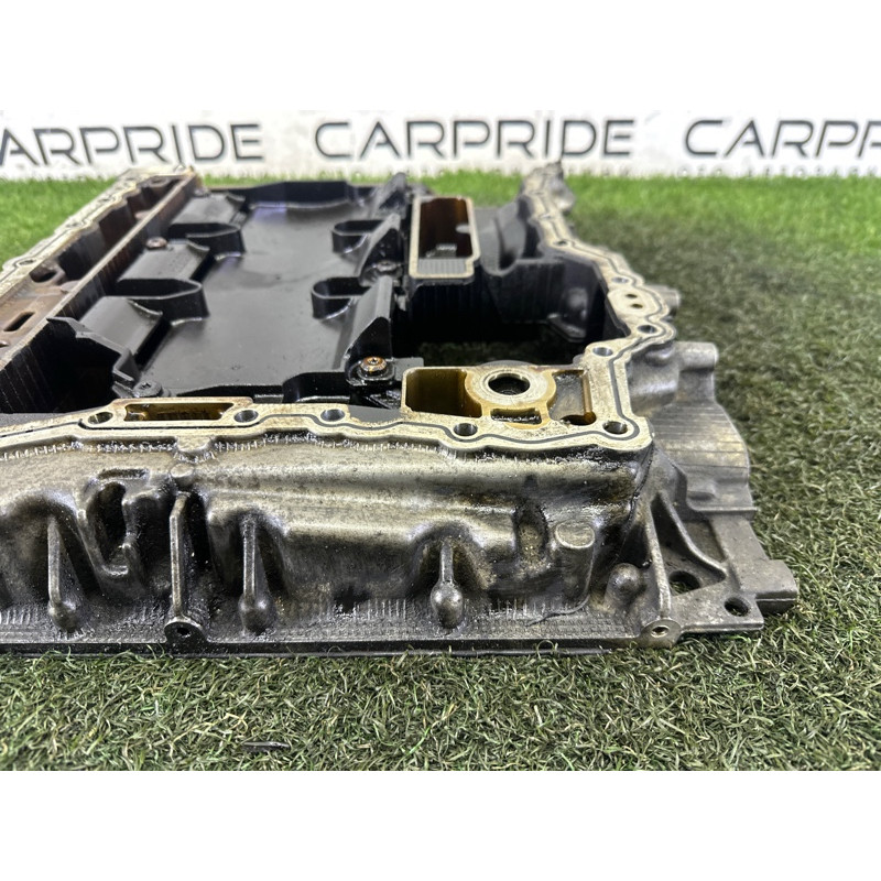 Напівпіддон масляний (двигун та елементи) AUDI Q7 4L 2011 3.0 TFSi 06E103601AT