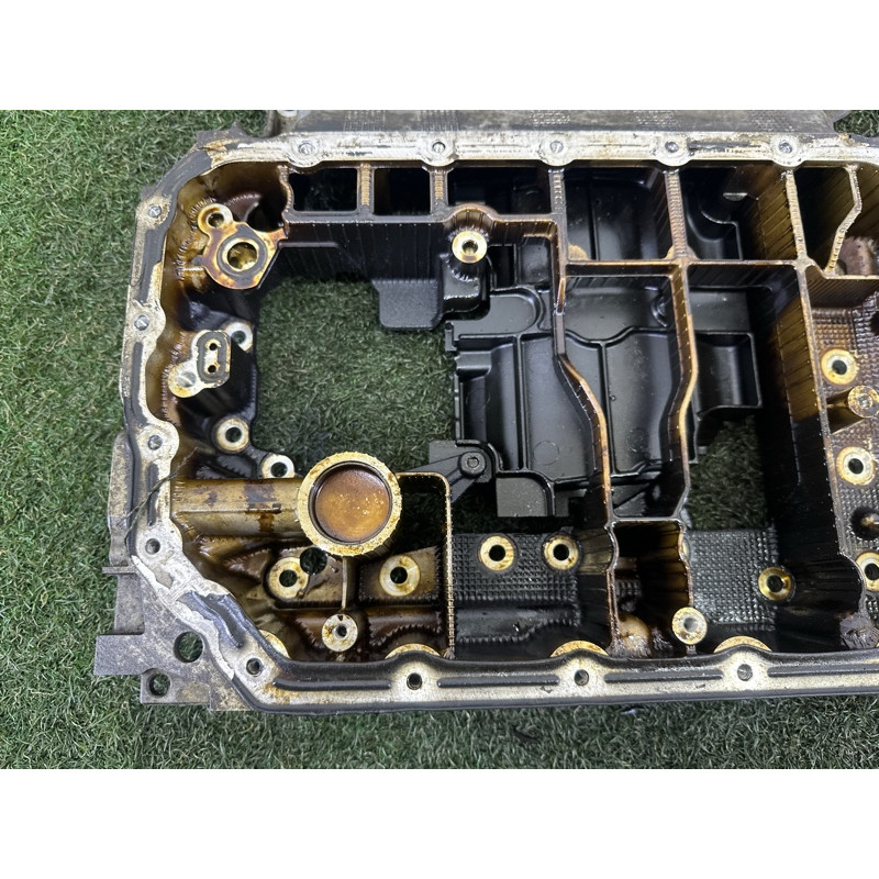 Напівпіддон масляний (двигун та елементи) AUDI Q7 4L 2011 3.0 TFSi 06E103601AT