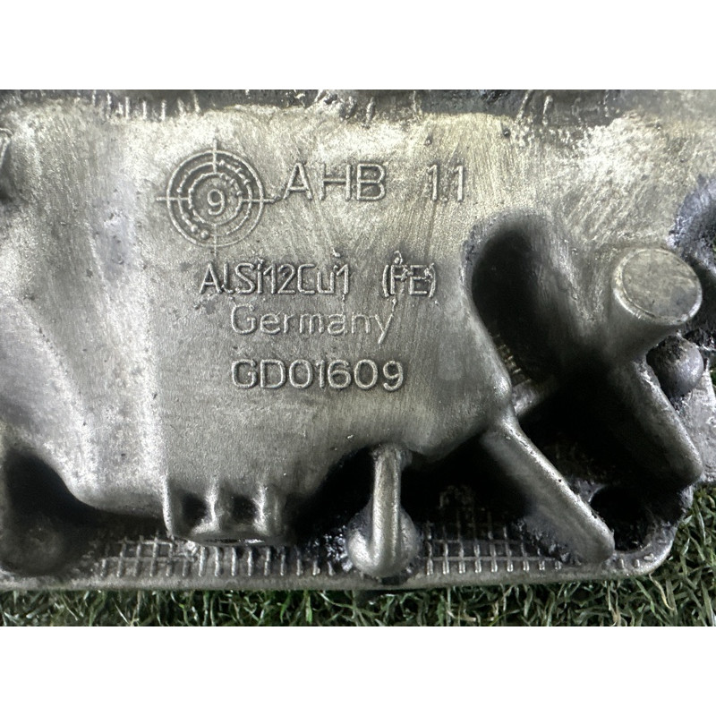 Напівпіддон масляний (двигун та елементи) AUDI Q7 4L 2011 3.0 TFSi 06E103601AT