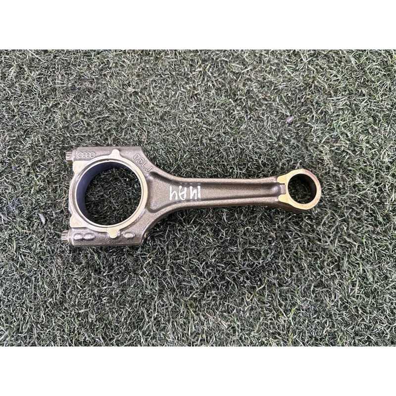 Шатун (двигатель и элементы) AUDI A4 B9 2018 2.0 DBPA 06H198401D